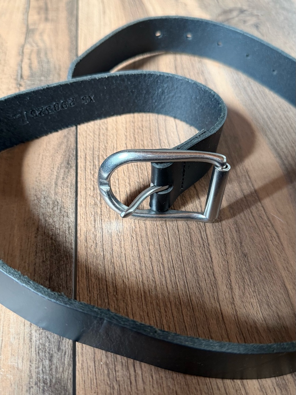 Women's Black Leather L.L. Bean Belt with Silver Buckle size Extra Small XS
